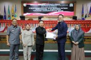 Pemprov Lampung Serahkan Dokumen Raperda APBD Tahun Anggaran 2026 Ke DPRD