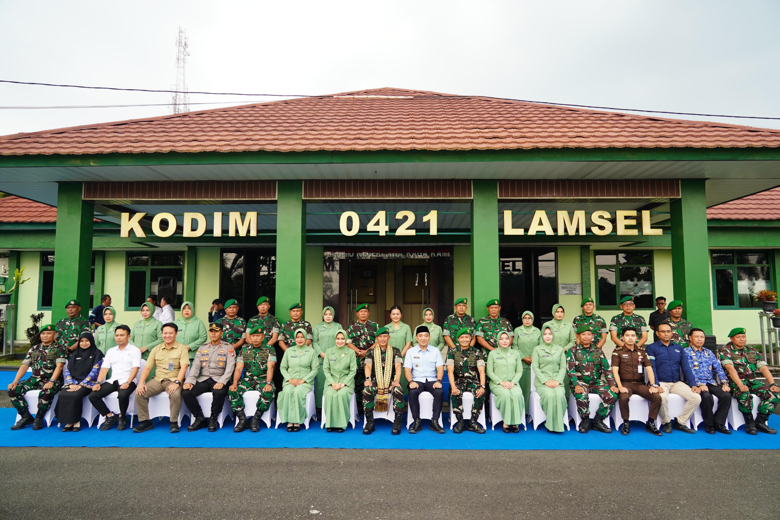 Kunjungan Danrem 043/Gatam ke Kodim 0421/LS: Tingkatkan Soliditas Prajurit