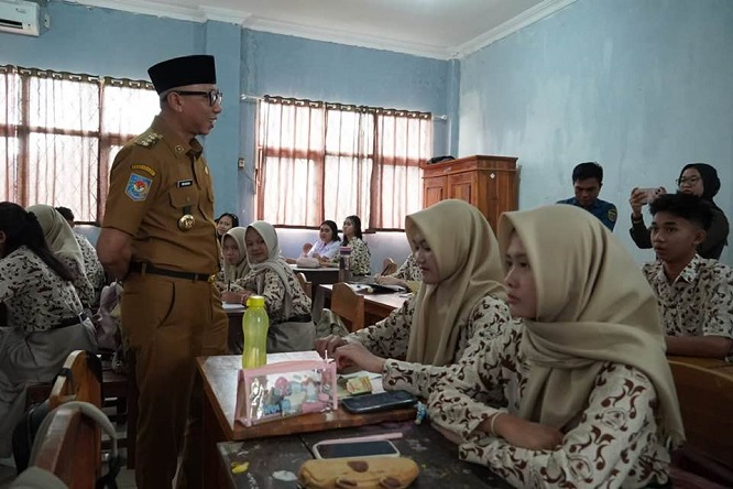 Langkah Strategis Gubernur Hapus Uang Komite Sekolah, Dorong Deflasi di Provinsi Lampung