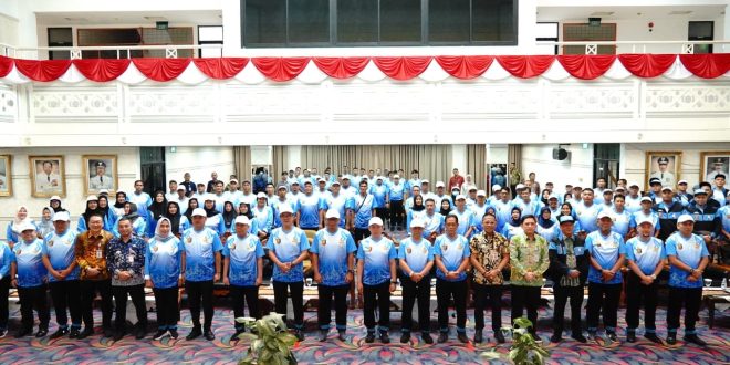 Gubernur Lampung Lepas Kontingen Korpri Provinsi Lampung Ke Pornas XVII Di Palembang