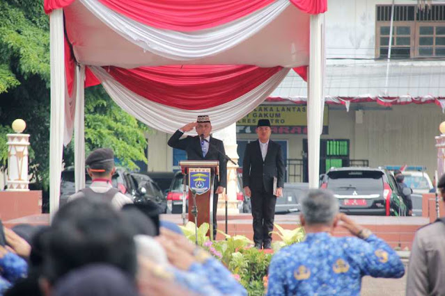 Pimpin Upacara Hari Pahlawan, Wali Kota Metro H.Bambang Imam Santoso ajak meneladani nilai nilai kepahlawanan