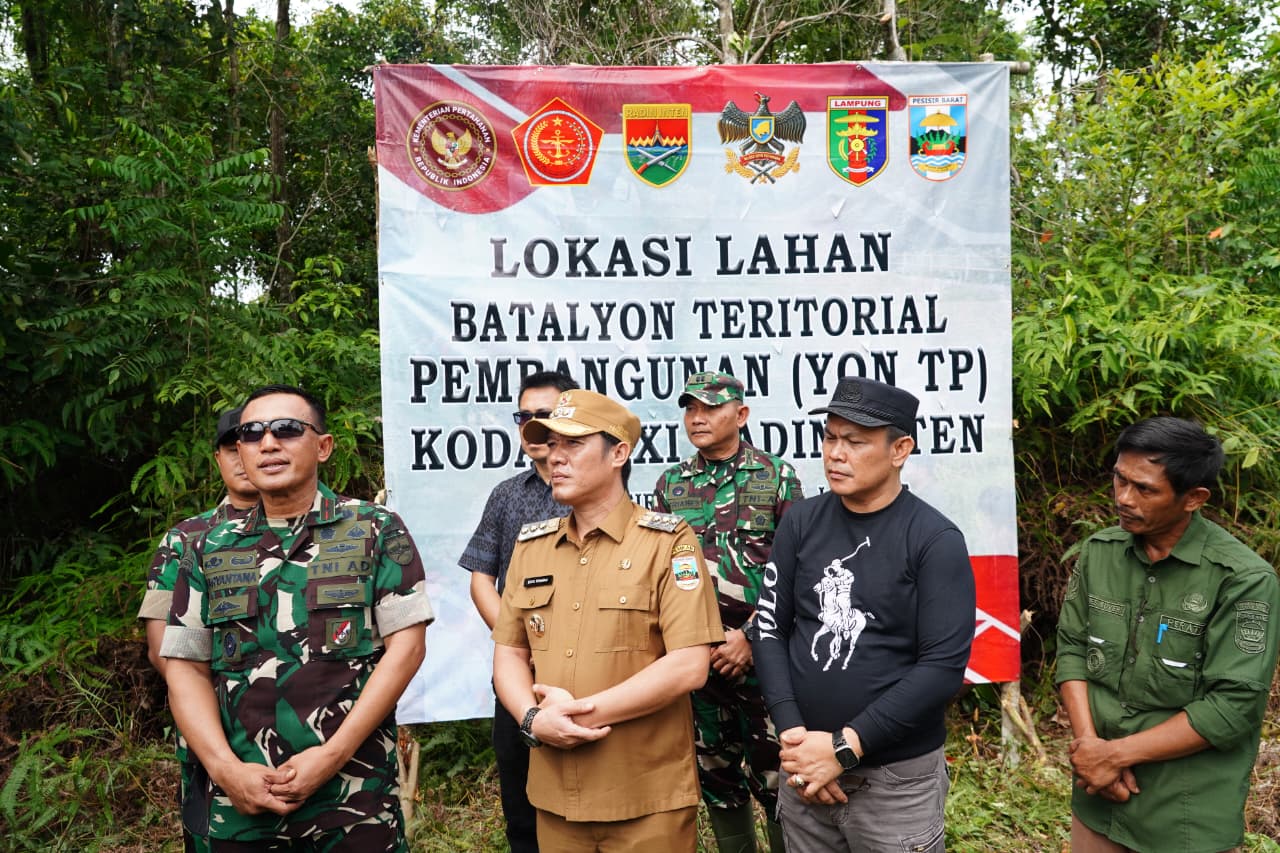 Sinergi TNI–Pemda : Danrem 043/Garuda Hitam Tinjau lokasi Rencana Pendirian Yonif Teritorial dI Pesisir Barat.