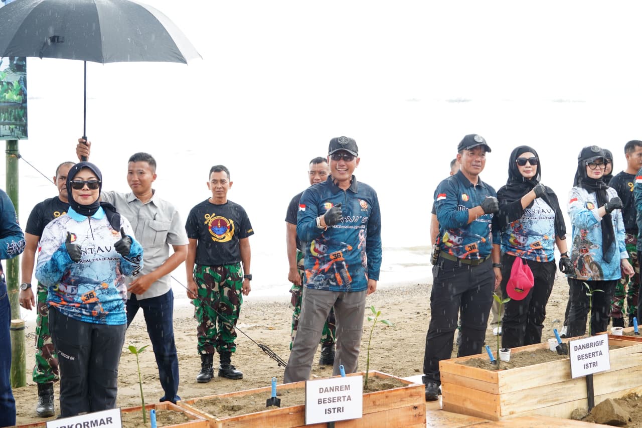Danrem 043/Garuda Hitam Hadiri Rangkaian Peringatan HUT Ke-80 Korps Marinir di Marines ECO Park Brigif 4 Marinir/BS
