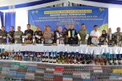 Pemprov Lampung bersama Bea Cukai Sumbagbar Musnahkan Barang Ilegal