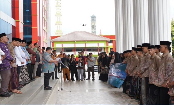Pemkot Bandar Lampung Lepas 70 Santri Ikuti Musabaqah Kutubut Turats Bainal Ma’ahid