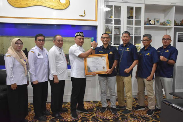 Pemerintah Kota Metro Terima Dua Piagam Penghargaan dari Kementerian Keuangan RI, Bukti Kinerja yang Baik