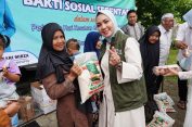 Bakti Sosial Ramadan, TP PKK Provinsi Lampung Salurkan Ratusan Paket Sembako