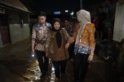 Walikota Bandar Lampung Beri Bantuan Korban Terdampak Banjir 