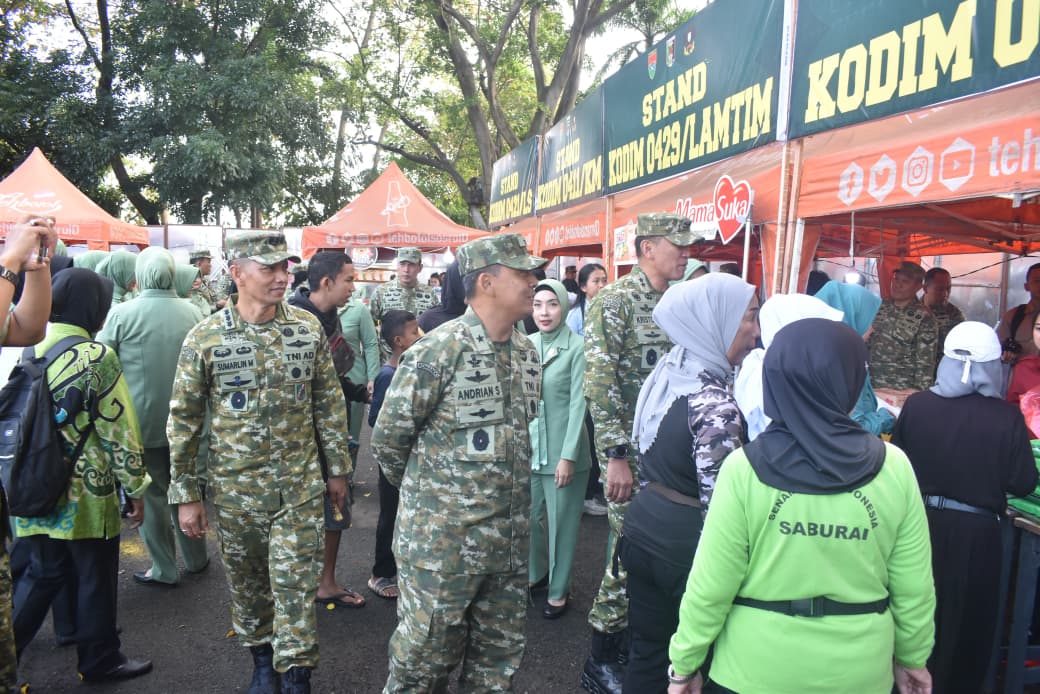 Danrem 043/Gatam Hadiri Pembukaan Bazar Ramadhan Kodam XXI/Radin Inten di Lapangan Saburai.