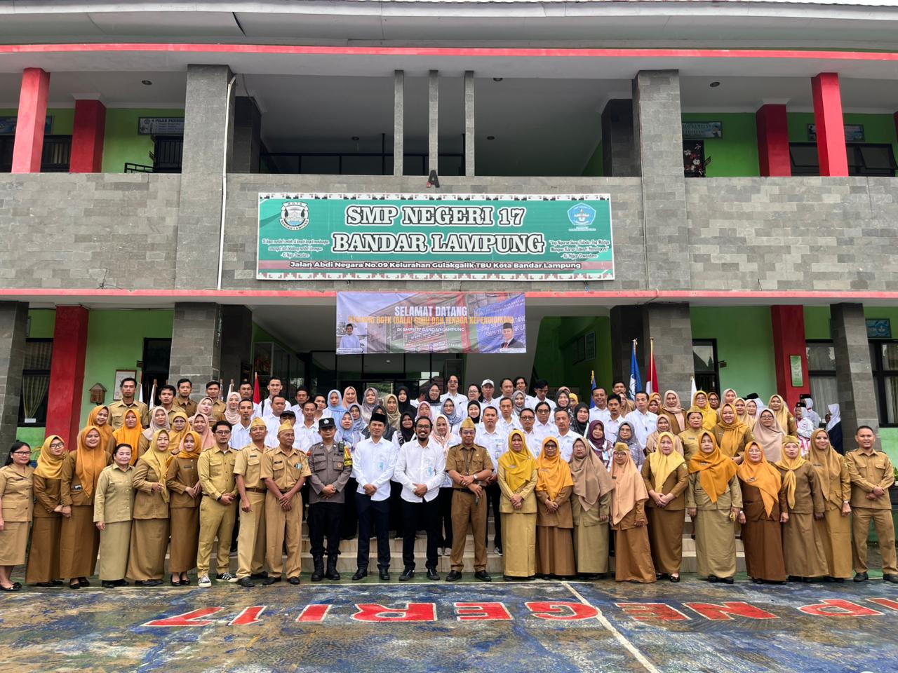 Lewat Gerakan ASRI, Kepala BGTK Lampung Ajak Warga SMPN 17 Perkuat Budaya Bersih