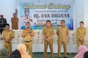 Pemkot Bandar Lampung Salurkan Bantuan Beras di Kecamatan Panjang