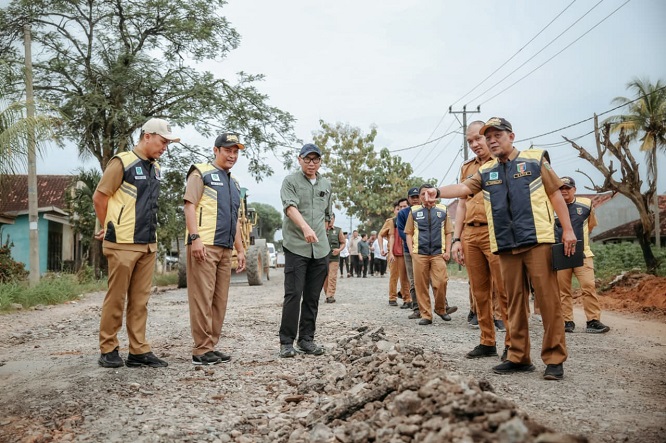 Perbaikan Ruas Jalan Gunung Batin–Daya Murni Dorong Aktivitas Ekonomi Warga