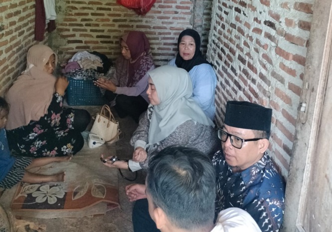 Respon Cepat Laporan Warga, Camat Panjang Pastikan Jaminan Pendidikan dan Usulan Bedah Rumah untuk Keluarga Siti Khodijah