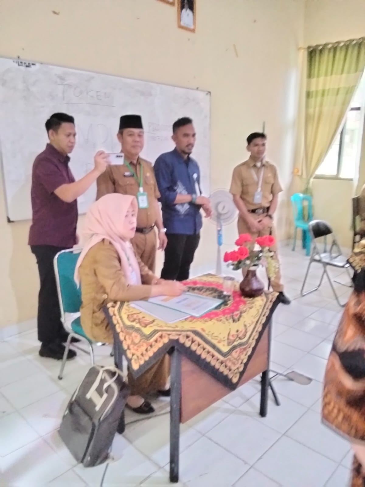 Dirjen GTK Tinjau TKA di SMPN 17, Nunuk Suryani: Hasil Cerminkan Kualitas Mengajar di Kelas