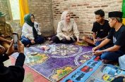 Wakil Ketua III DPRD Lampung Selatan Bantu Lanjutkan  Pendidikan Korban Pekerja Ilegal