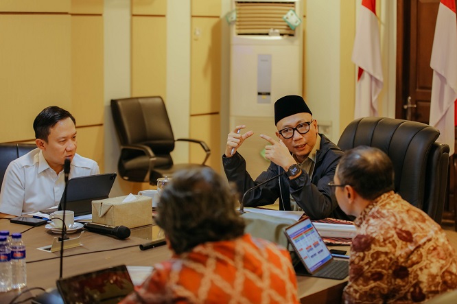Gubernur Rahmat Mirzani Djausal Pimpin Langsung Rakor Pengendalian Inflasi, Beri Arahan 3 Sektor Penting
