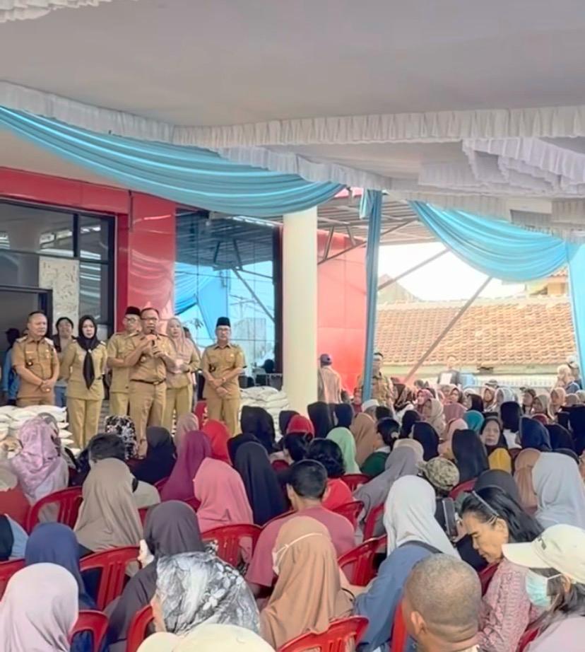 Klarifikasi Lurah Kupang Kota Tidak Pernah Mengarahkan Menarik Iuran Bantuan Beras Dan Minyak.