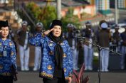 Walikota Eva Dwiana Melaksanakan Upacara Hari Pancasila