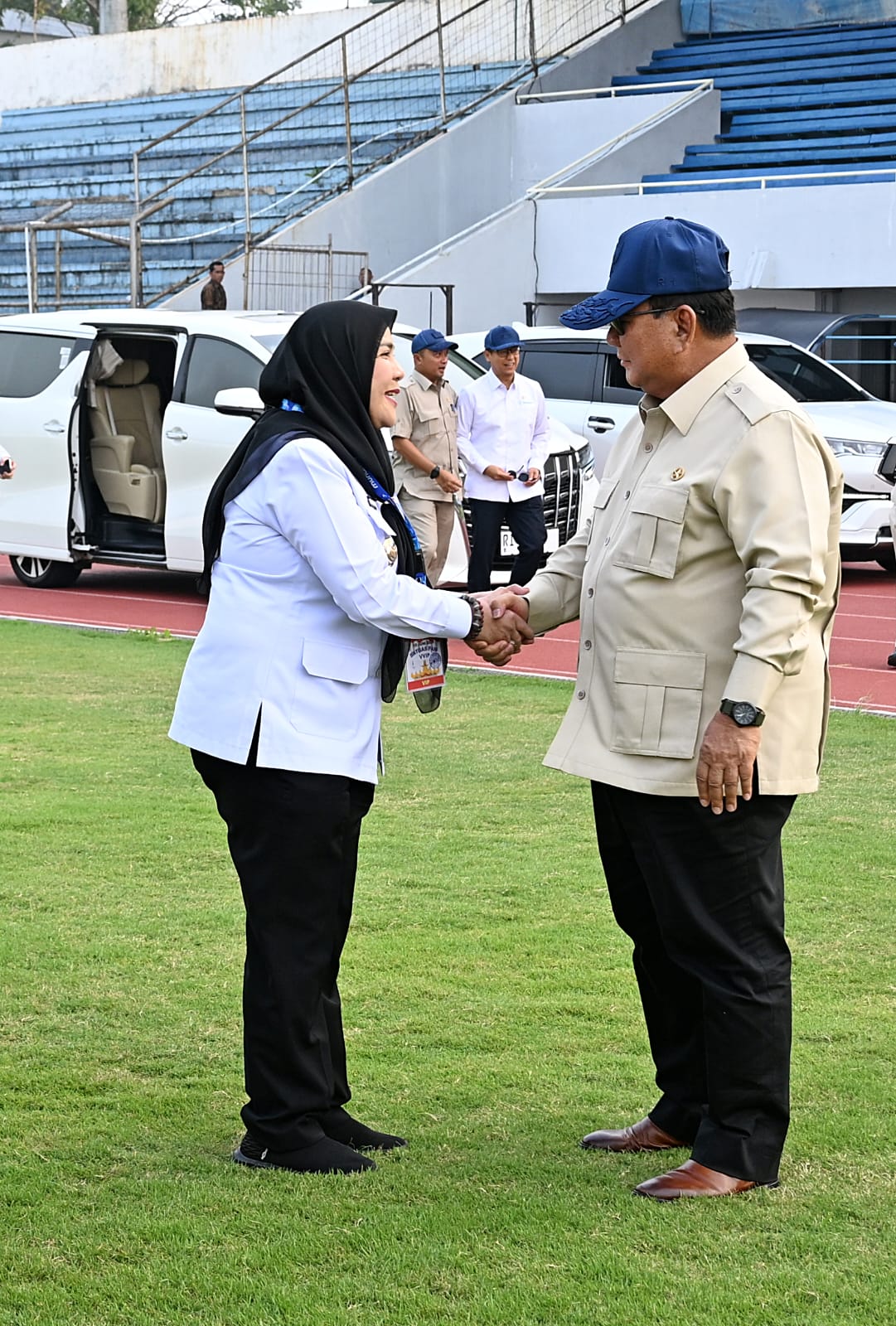 Walikota Bunda Eva Sambut, Kedatangan Presiden Prabowo