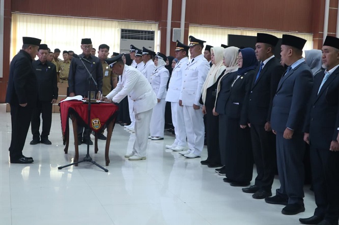 Pemerintah Kota Bandar Lampung Lantik 96 Pejabat: Masyarakat Butuh Pelayanan Cepat dan Ramah