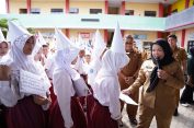 Pemkot Bandar Lampung Pastikan Seluruh Siswa Tertampung  Sekolah Negeri: Gratis Tanpa Pungutan!