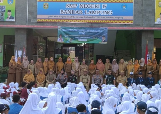 SMPN 17 Bandar Lampung Gelar MPLS Edukatif, Siswa Dibekali Disiplin hingga Bahaya Narkoba