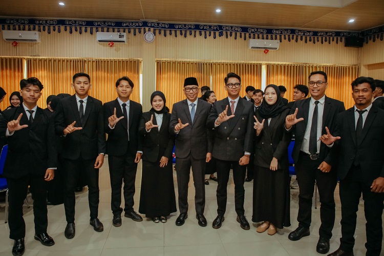 Hadiri Yudisium Fakultas Teknik Unila, Gubernur Ajak Lulusan Teknik Jadi Innovator dan Penggerak Pembangunan Daerah