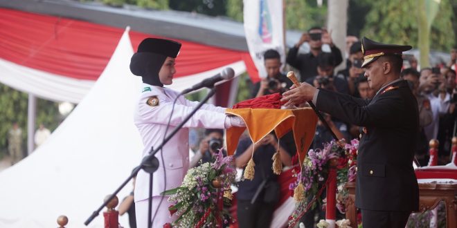Upacara Penurunan Bendera HUT ke-81 Kemerdekaan RI di Provinsi Lampung Berlangsung Khidmat