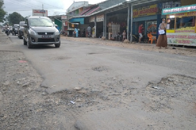 Pemkot Bandar Lampung akan Perbaiki 100 Titik Jalan Mulai Oktober