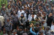 Wali Kota Eva Dwiana Hadiri Apel Akbar Satlinmas di Palembang