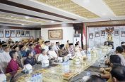 Wali Kota Eva Dwiana Serahkan Bantuan Hibah ke Pertuni Kota Bandar Lampung